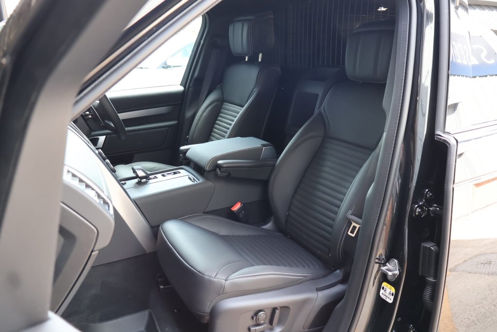 Land Rover Discovery 2026 COMMERCIAL DYNAMIC HSE STLYED BY SEEKER ASK ABOUT REAR SEATS FITTED  16