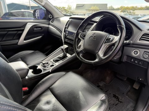 Mitsubishi Shogun Sport 2.4D 4 SUV 5dr Diesel Auto 4WD Euro 6 (181 ps) 2