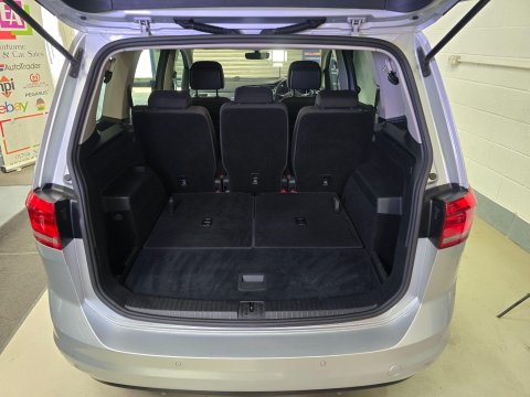 Volkswagen Touran 1.6 TDI BlueMotion Tech SE Euro 6 (s/s) 5dr 11