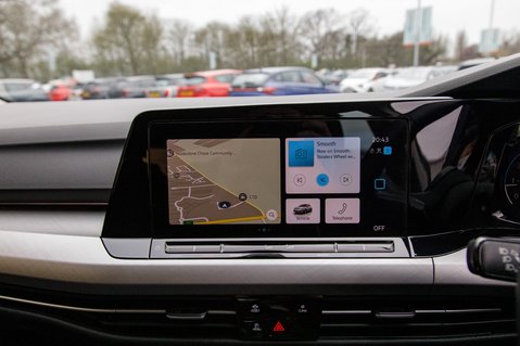 Volkswagen Golf LIFE TSI 23