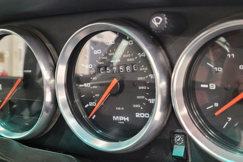 Porsche 911 TURBO 19