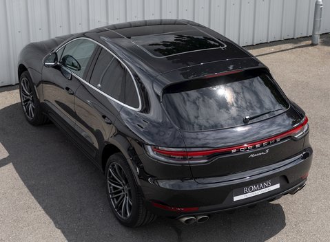 Porsche Macan S 9