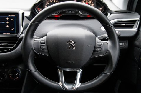 Peugeot 208 PURETECH S/S ALLURE 20