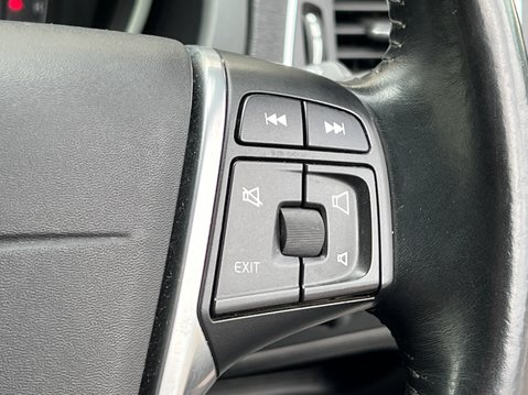 Volvo V40 1.6 D2 SE Hatchback 5dr Diesel Powershift Euro 5 (s/s) (115 ps) 21
