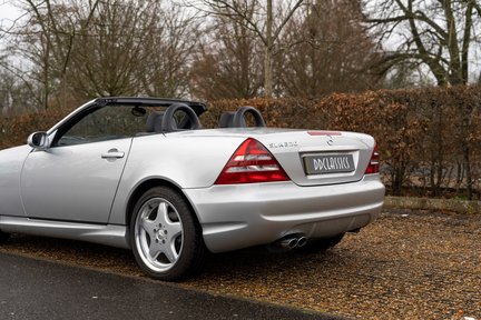 Mercedes-Benz SLK 320 22