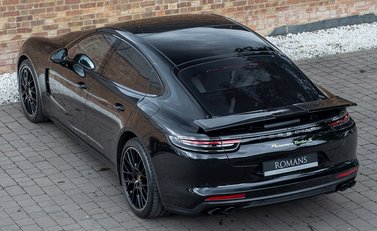Porsche Panamera Turbo S E-Hybrid 9