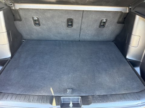 Suzuki Vitara SZ-T BOOSTERJET MHEV 47