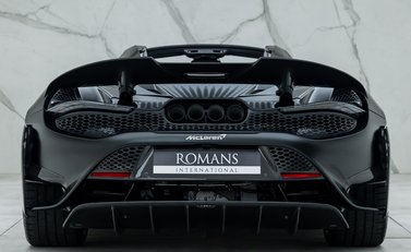 McLaren 765LT Spider 10