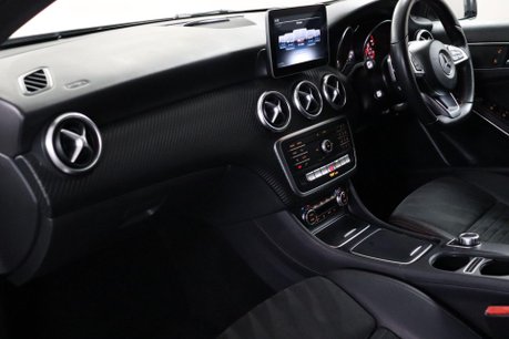 Mercedes-Benz A Class A 200 D AMG LINE PREMIUM 34