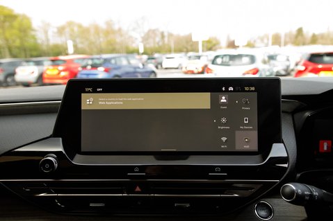 Citroen C5 X PURETECH SHINE PLUS S/S EAT8 27