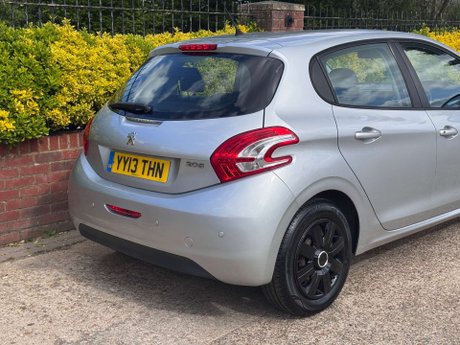 Peugeot 208 1.2 208 Access+ 5dr 29