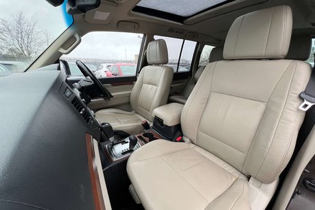 Mitsubishi Shogun 3.2 DI-DC SG3 SUV 5dr Diesel Auto 4WD Euro 5 LWB (197 ps) 40
