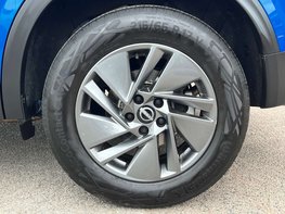 Nissan Qashqai 1.3 Qashqai Acenta Premium T MHEV CVT 5dr 13