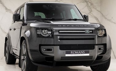 Land Rover Defender 110 V8 1