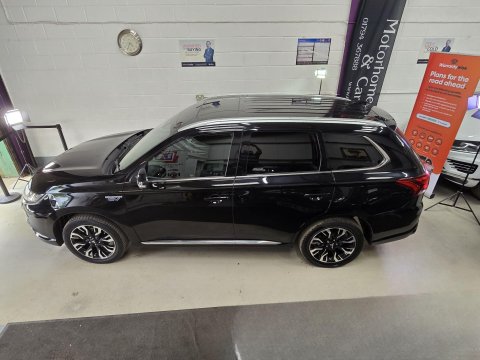 Mitsubishi Outlander 2.0h 12kWh 4hs CVT 4WD Euro 6 (s/s) 5dr 7