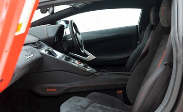Lamborghini Aventador LP 700-4 Pirelli Edition 14