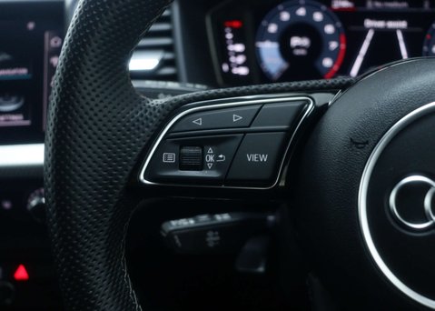 Audi A1 1.0 A1 Sportback 30 TFSI S Line Semi-Auto 5dr 34