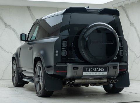 Land Rover Defender 90 V8 CARPATHIAN EDITION 10