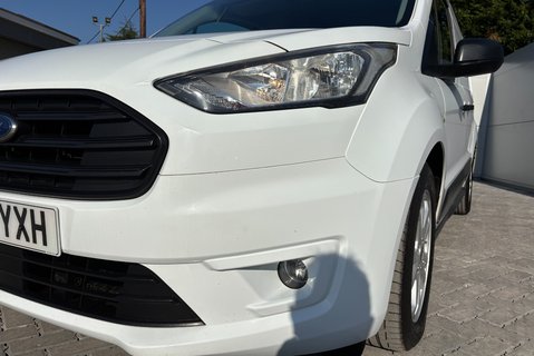 Ford Transit Connect 230 L2 Trend DCIV Automatic 120 ps Tdci - Sat Nav / Air Con / Camera 26