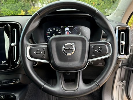 Volvo XC40 2.0 D4 Inscription Auto AWD Euro 6 (s/s) 5dr 14