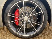 Aston Martin Vanquish V12 40