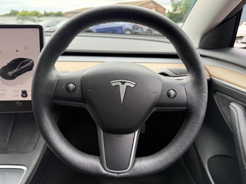 Tesla Model 3 Saloon 4dr Electric Auto RWD (241 bhp) 33