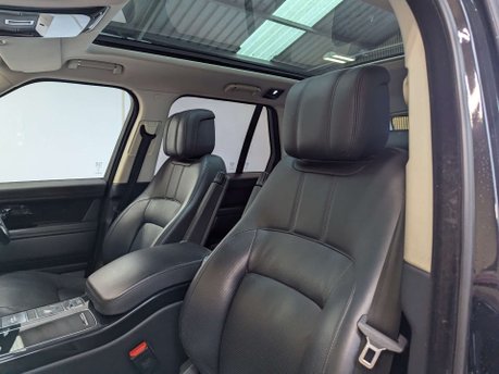 Land Rover Range Rover 3.0 Range Rover Vogue SDV6 Auto 4WD 5dr 32
