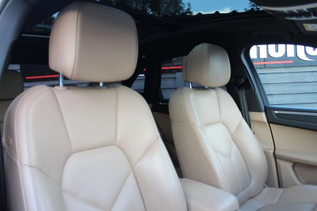 Porsche Macan 2.0T SUV 5dr Petrol PDK 4WD Euro 6 (s/s) (265 ps) 9
