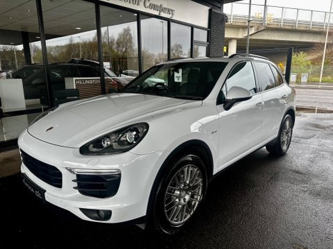 Porsche Cayenne 3.0 TD V6 TiptronicS 4WD Euro 6 (s/s) 5dr 9