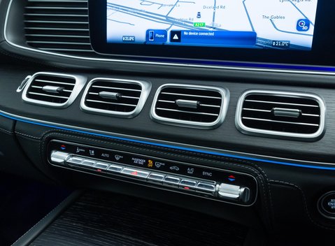 Mercedes-Benz GLS 600 Maybach 26