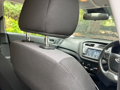 Hyundai i20 1.2 SE Launch Edition Euro 6 (s/s) 5dr 40