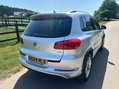 Volkswagen Tiguan 2.0 TDI BlueMotion Tech R-Line 4WD Euro 5 (s/s) 5dr (Nav) 12