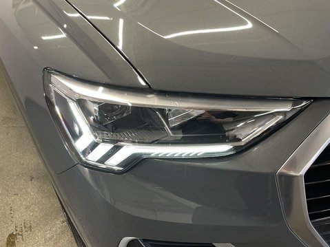 Audi Q3 1.5 TFSI CoD 35 Sport SUV 5dr Petrol Manual Euro 6 (s/s) (150 ps) 22
