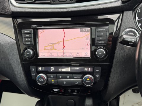 Nissan Qashqai 1.3 DIG-T Tekna Euro 6 (s/s) 5dr 11