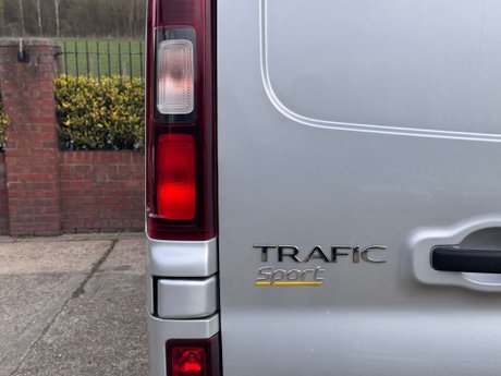 Renault Trafic 1.6 Trafic SL27 Sport Nav Energy dCi 26