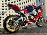 Honda CBR 1000 Super Sports Petrol Manual Euro 4 (192 ps) 6