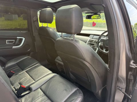 Land Rover Discovery Sport 2.0 Discovery Sport Black HSE TD4 Auto 4WD 5dr 26