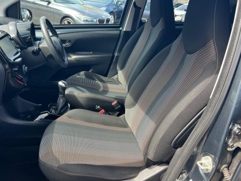 Peugeot 108 1.2 VTi PureTech Allure Top! Euro 5 5dr 30