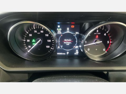 Land Rover Discovery 3.0 Discovery Anniversary Edition SDV6 Auto 4WD 5dr 11