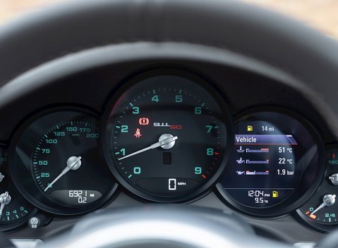 Porsche 911 (991) 50th Anniversary Edition 17