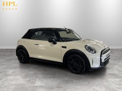 Mini Convertible 1.5 Cooper Exclusive Convertible 2dr Petrol Steptronic Euro 6 (s/s) (136 ps
