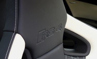 Audi RS4 Avant Limited Edition 9