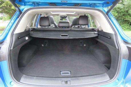 MG HS 1.5 T-GDI Exclusive DCT Euro 6 (s/s) 5dr 8
