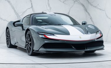 Ferrari SF90 Stradale ASSETTO FIORANO 11