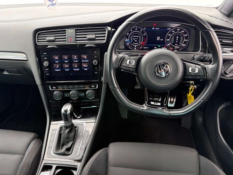Volkswagen Golf 2.0 Golf R TSi 4Motion Semi-Auto 4WD 5dr 52