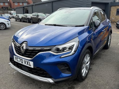Renault Captur ICONIC TCE 4