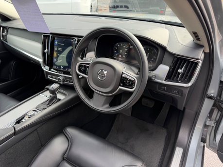 Volvo V90 D4 INSCRIPTION 31