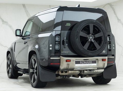 Land Rover Defender 90 X D300 3