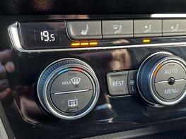 Volkswagen Passat 1.5 Passat R-Line TSi Evo 5dr 54