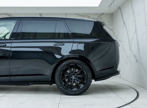 Land Rover Range Rover P460e Autobiography LWB 35